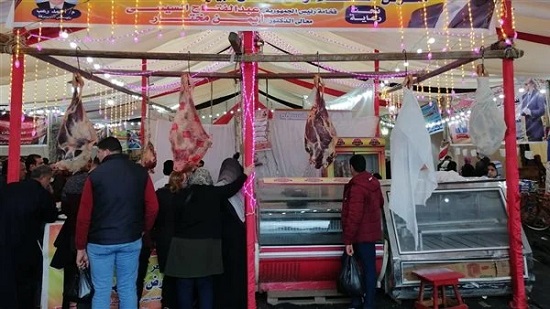 اللحوم المجمدة بـ79 جنيها والسكر بـ14.5.. أسعار السلع في معارض أهلا رمضان 2023