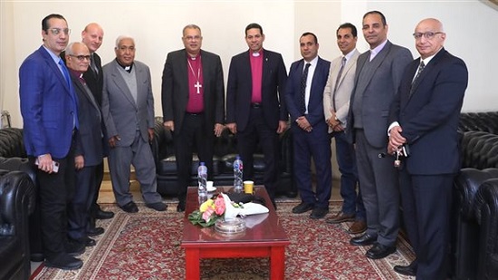 قادة المذاهب الإنجيلية بمصر يقدمون التهنئة لرئيس الإنجيلية بمناسبة فوزه في الانتخابات