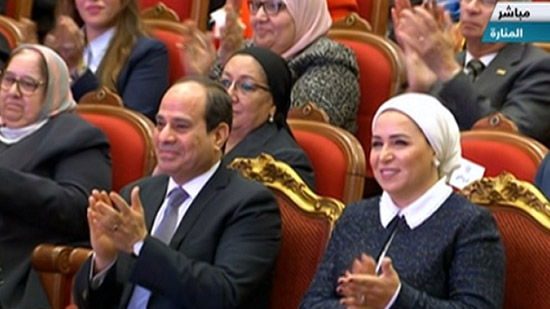 الرئيس السيسي والسيدة قرينته يشهدان احتفالية المرأة المصرية والأم المثالية