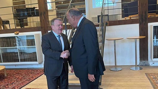 وزير الخارجية يلتقي بنظيره الدنماركي 