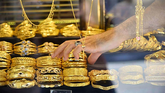 رئيس شعبة الذهب: سعر جرام عيار 21 قد يتخطي حاجز 3000 جنيه