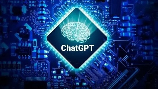 يستخدم للغش في الامتحانات.. الحكومة تحذر من انعكاسات تطبيق ChatGPT السلبية على العملية التعليمية