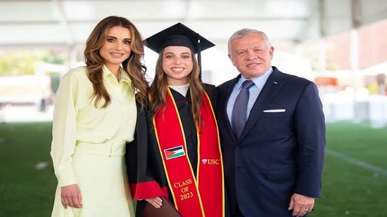  الملكة رانيا تحتفل بتخرج الأميرة سلمى من جامعة كاليفورنيا