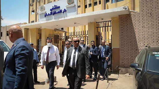 وزير الصحة يوجه بإعادة توزيع الفرق الطبية بمستشفى دار السلام على المستشفيات المجاورة