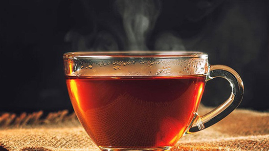 «الصحة» تحذر من أضرار الإفراط في تناول الشاي.. اعرف المعدل المسموح به