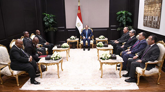 السيسي يلتقي رئيس وزراء جمهورية بوروندي بشرم الشيخ