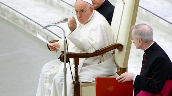 البابا فرنسيس يستقبل المشاركين في مؤتمر نظمته مجلة 