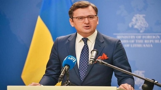 فيديو .. وزير الخارجية الأوكراني : تلقينا كمية كافية من الاسلحة لبدء الهجوم المضاد ضد القوات الروسية 