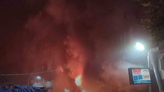  حريق هائل يلتهم محل في سوق التوفيقية وإنقاذ المنطقة من كارثة