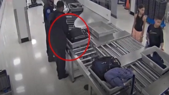 لقطات صادمة.. أمن مطار ميامي الأمريكي يسرق أمتعة المسافرين (فيديو)