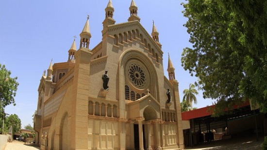 الكنيسة السودانية تصب جهودها بالعمل الإنساني في ظل الحرب الأهلية