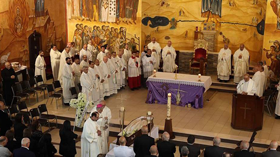 البطريرك فؤاد الطوال يترأس جناز الأب عزام جاسر أحد كهنة البطريركيّة اللاتينيّة وقانونيّ القبر المقدس