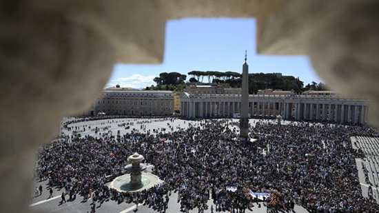 البابا فرنسيس يذكّر بالاحتفال هذا الأحد باليوم العالمي للصلاة من أجل الدعوات